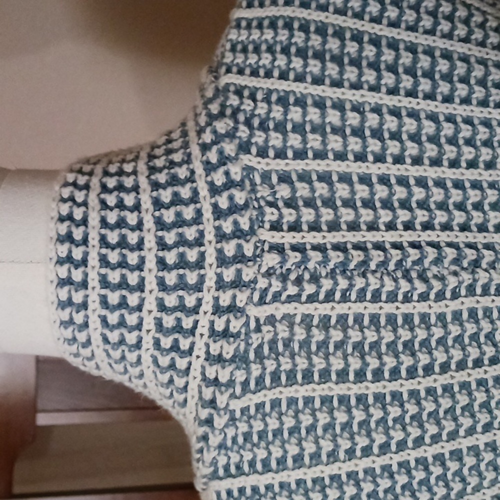 $10 SALE!! Pink Republic- Blue and White Cardigan - Picture 7 of 7